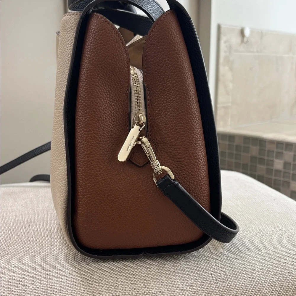 Kate Spade Knott Medium Crossbody Bag - Picture 5 of 12